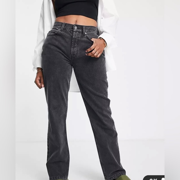 90s Straight Leg Jeans! - Picture 2 of 11